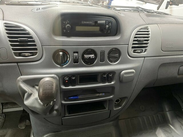 MERCEDES-BENZ Sprinter 313 CDI Doka 4x4 Allrad 1.Hand... - Furgons ar tentu, Kravas-pasažieru furgons: foto 4 MERCEDES-BENZ Sprinter 313 CDI Doka 4x4 Allrad 1.Hand... - Furgons ar tentu, Kravas-pasažieru furgons: foto 4
