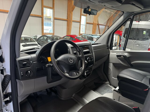 MERCEDES-BENZ Sprinter 316 CDI Doka 4x4 Allrad Plane - Furgons ar tentu, Kravas-pasažieru furgons: foto 5 MERCEDES-BENZ Sprinter 316 CDI Doka 4x4 Allrad Plane - Furgons ar tentu, Kravas-pasažieru furgons: foto 5