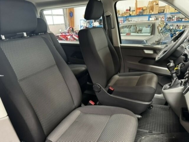 VW T6.1 lang 5-Sitzer 2.0 TDI 4Motion LKW - Mazs furgons: foto 5 VW T6.1 lang 5-Sitzer 2.0 TDI 4Motion LKW - Mazs furgons: foto 5