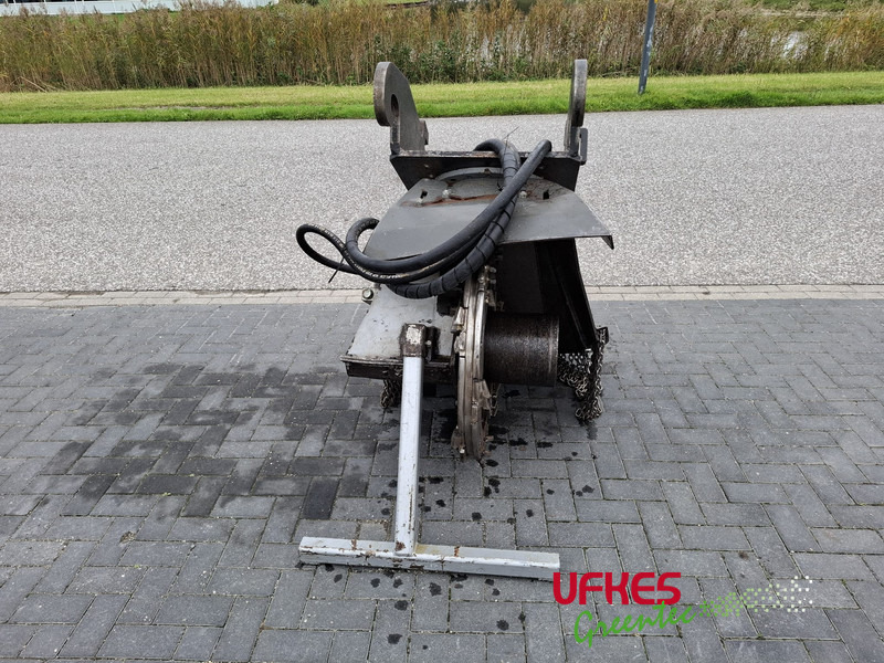 Hemos aanbouw stobbenfrees līzingu Hemos aanbouw stobbenfrees: foto 12