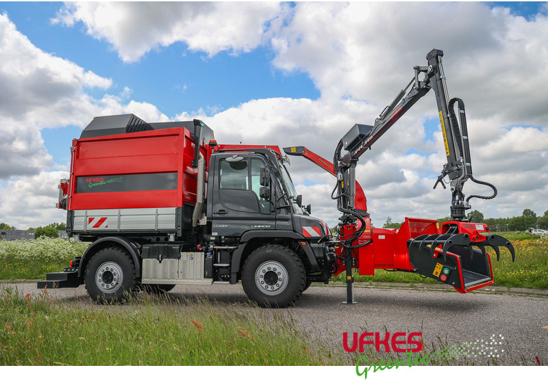 Mercedes-Benz Unimog U 427 Greentec woodchipper combi - Komercauto: foto 1 Mercedes-Benz Unimog U 427 Greentec woodchipper combi - Komercauto: foto 1