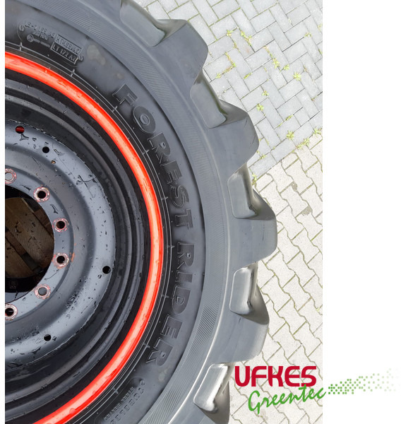 Meža tehnika Nokian Bandenset met velg: foto 9 Meža tehnika Nokian Bandenset met velg: foto 9