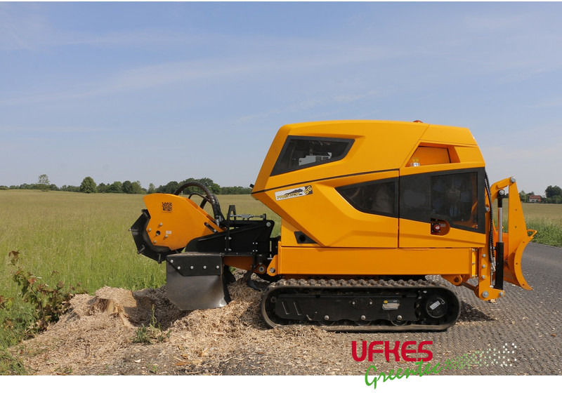 Predator 56 RX Stump grinder - Celmu smalcinātājs: foto 1 Predator 56 RX Stump grinder - Celmu smalcinātājs: foto 1