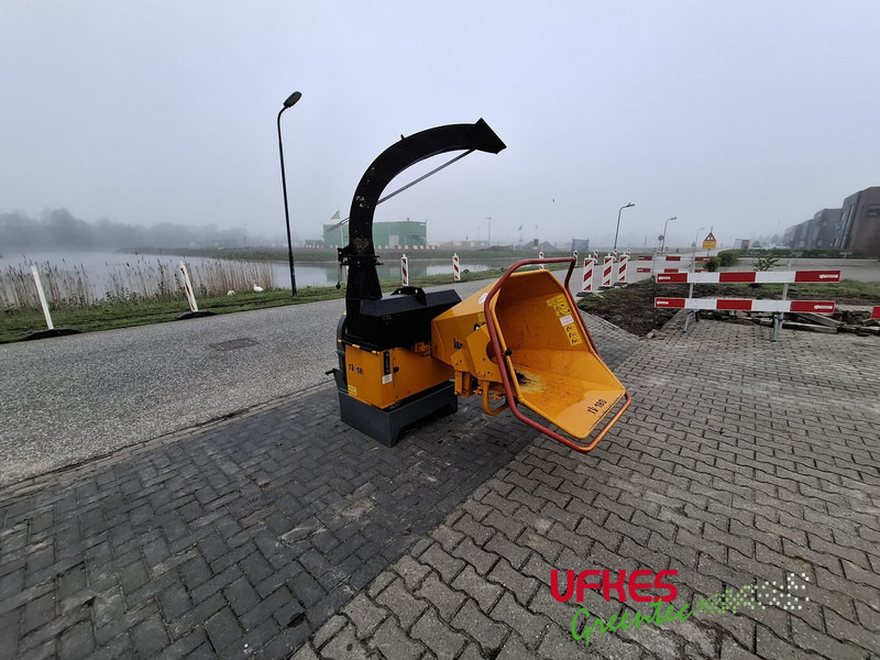 VANDAELE TV 180P - Šķeldotājs: foto 2 VANDAELE TV 180P - Šķeldotājs: foto 2