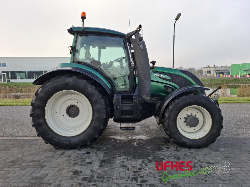 Valtra T194 D TwinTrack - Traktors: foto 4 Valtra T194 D TwinTrack - Traktors: foto 4
