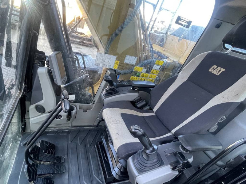 Kāpurķēžu ekskavators Cat 320EL 2012 CE: foto 9
