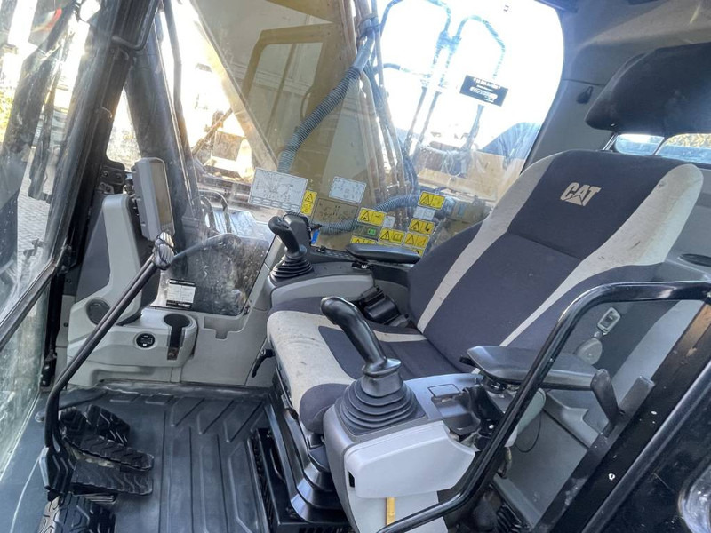 Kāpurķēžu ekskavators Cat 320EL 2012 CE: foto 10