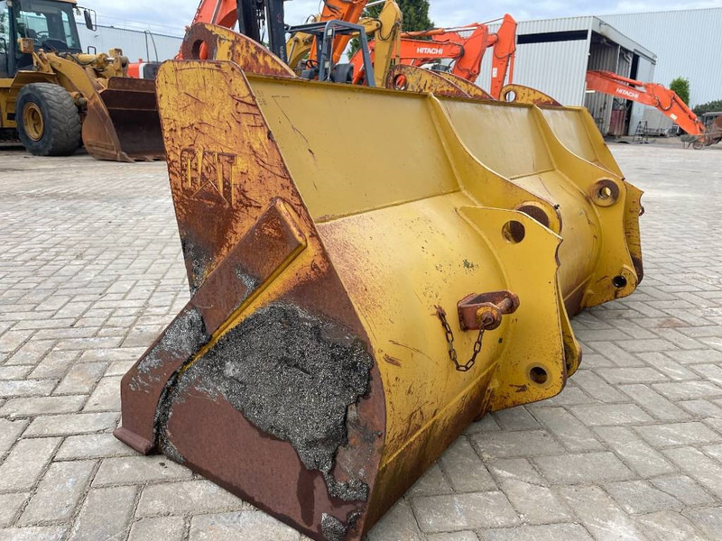 Cat Backhoe bucket - Kauss - Celtniecības tehnika: foto 4 Cat Backhoe bucket - Kauss - Celtniecības tehnika: foto 4