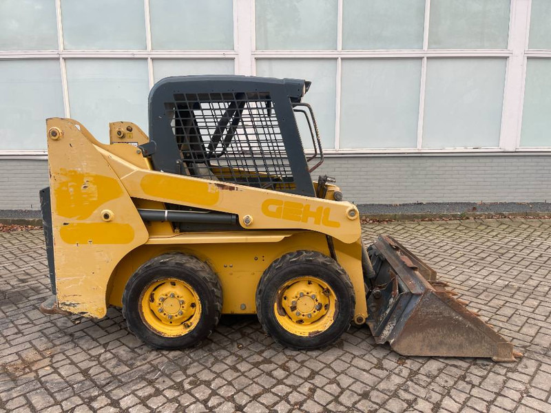 Gehl 3840 E 2015 - Kompaktiekrāvējs: foto 5 Gehl 3840 E 2015 - Kompaktiekrāvējs: foto 5
