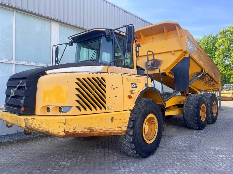 Volvo A25E - Artikulētias pašizgāzējs: foto 2 Volvo A25E - Artikulētias pašizgāzējs: foto 2