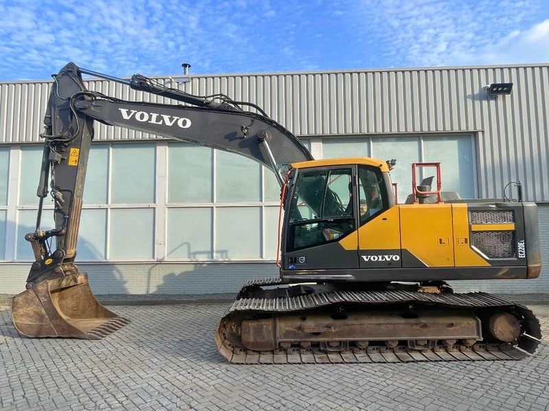 Volvo EC 220 EL 2016 TOPCON 3D GPS - Kāpurķēžu ekskavators: foto 2 Volvo EC 220 EL 2016 TOPCON 3D GPS - Kāpurķēžu ekskavators: foto 2