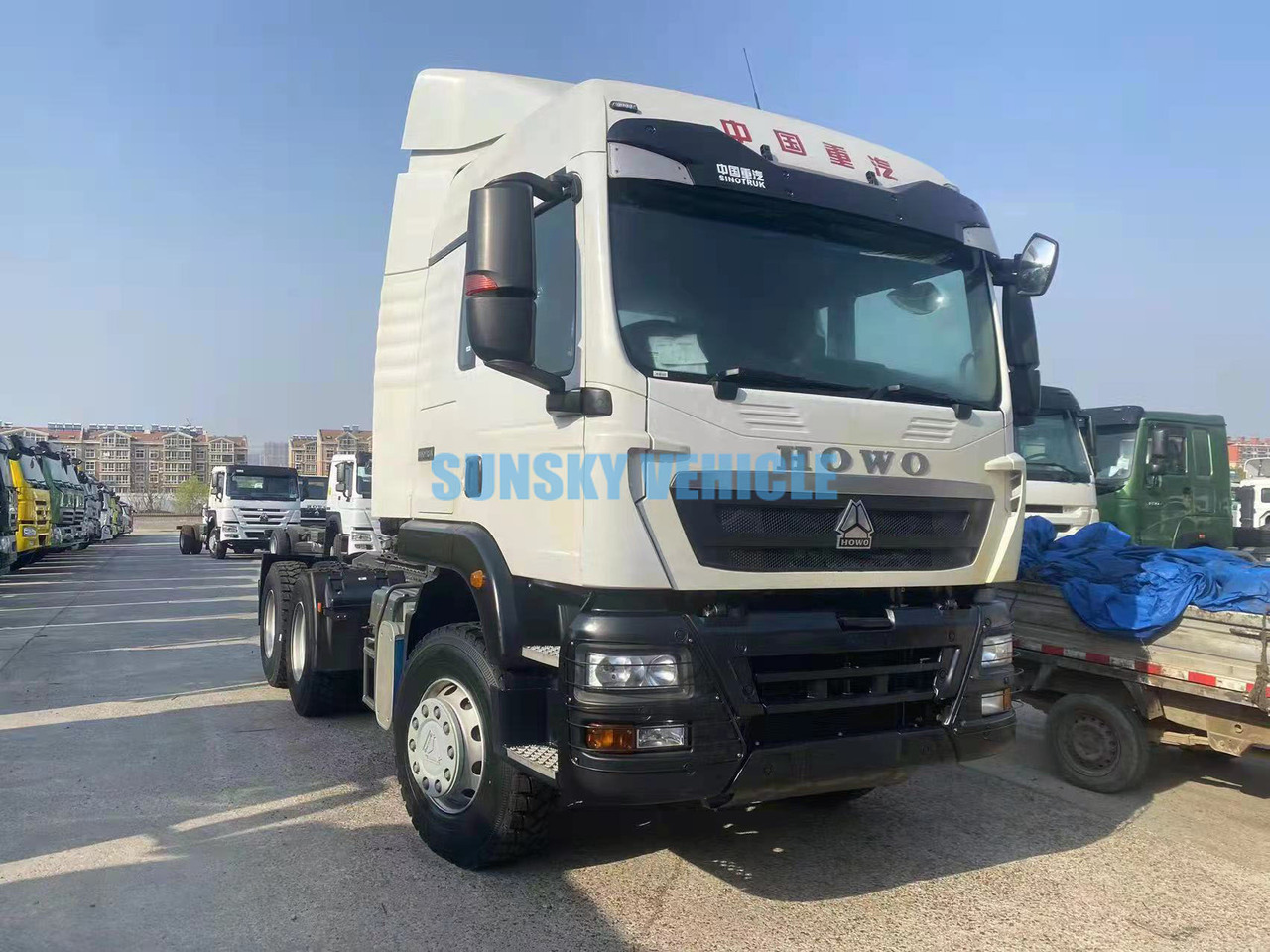 HOWO Brand New TX 6X4 400HP Tractor Head - Vilcējs: foto 1 HOWO Brand New TX 6X4 400HP Tractor Head - Vilcējs: foto 1