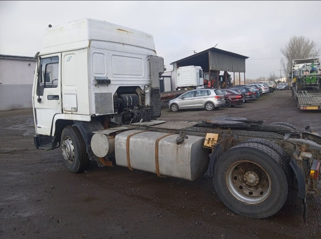 Volvo FL10 - Vilcējs: foto 4 Volvo FL10 - Vilcējs: foto 4