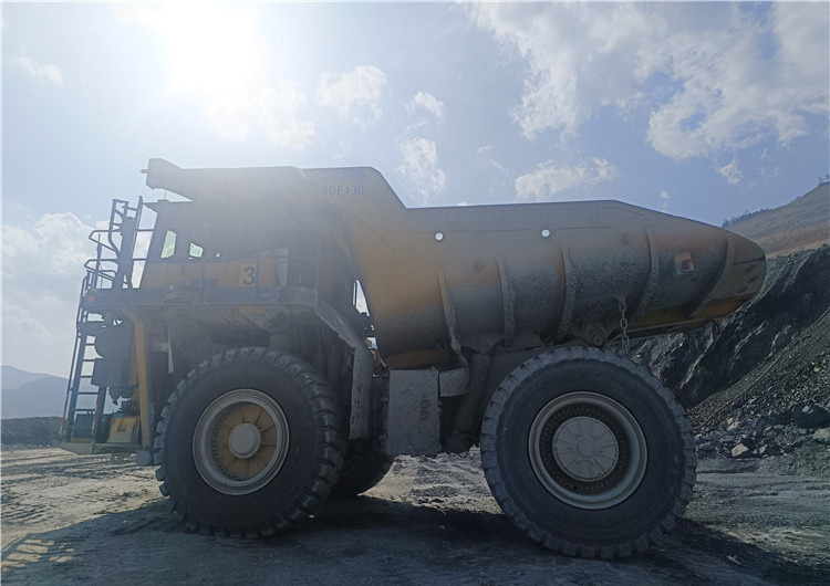 XCMG 2021 Year Used Mine Dump Truck Xde130 Second Hand 130 Ton Mining Dump Truck for Sale - Karjeru pašizgāzējs: foto 3 XCMG 2021 Year Used Mine Dump Truck Xde130 Second Hand 130 Ton Mining Dump Truck for Sale - Karjeru pašizgāzējs: foto 3