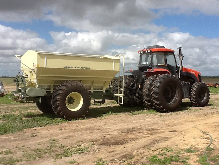 Jaunā Traktors XCMG Factory KAT1204 Farm Tractor 4x4 Agriculture Machinery Tractors for Sale Price: foto 7