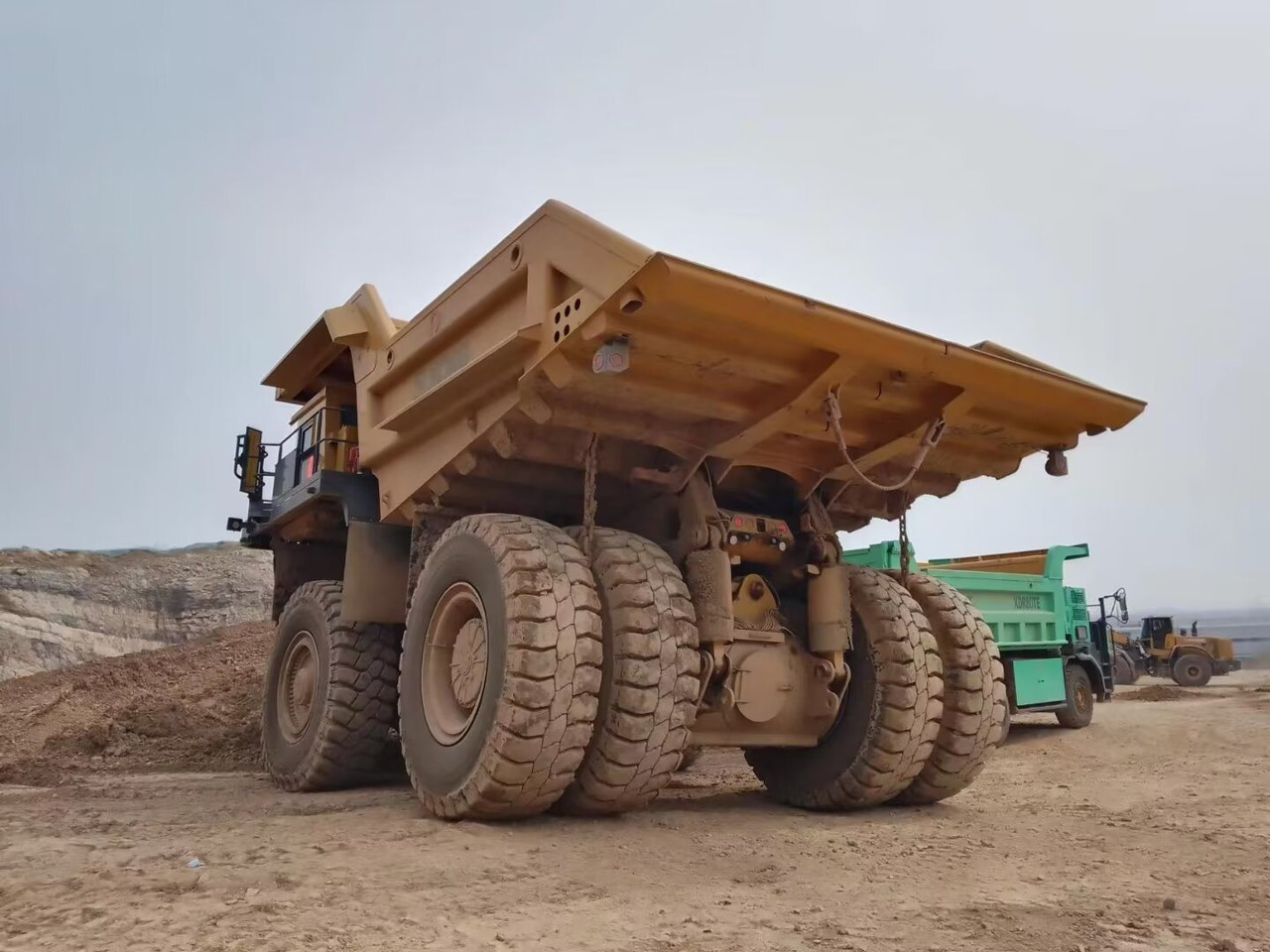 XCMG Factory Xde150 China 4X2 Used Mining Electric Dump Truck with Good Quality - Karjeru pašizgāzējs: foto 3 XCMG Factory Xde150 China 4X2 Used Mining Electric Dump Truck with Good Quality - Karjeru pašizgāzējs: foto 3