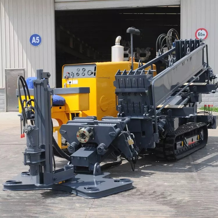 XCMG OEM Manufacturer XZ1350 Used Horizontal Directional Drilling Machine For Sale - Horizontālās urbšanas mašīna: foto 3 XCMG OEM Manufacturer XZ1350 Used Horizontal Directional Drilling Machine For Sale - Horizontālās urbšanas mašīna: foto 3