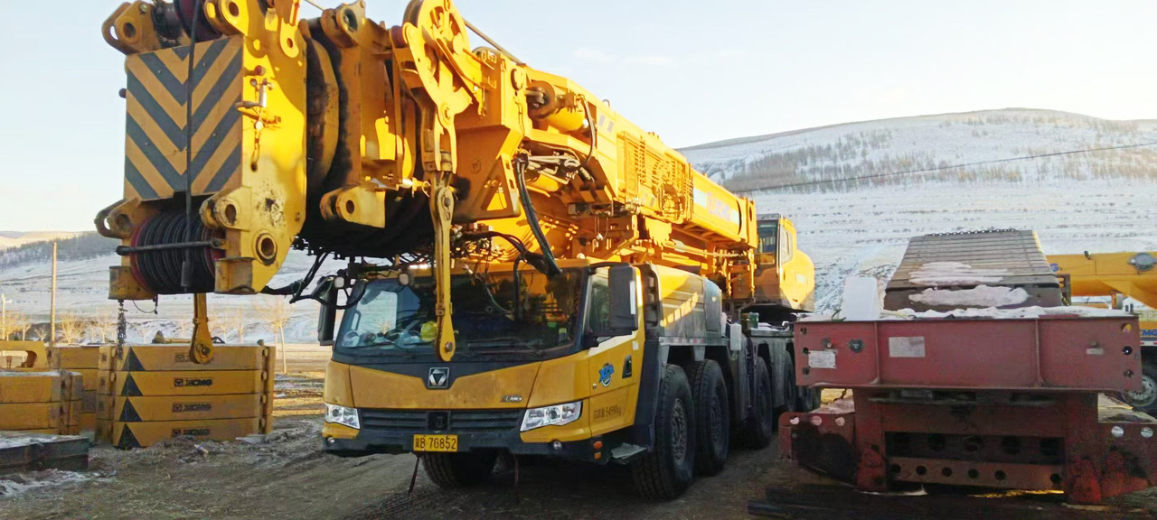 XCMG Official 460t Second Hand Mobile Engine Crane XCA460 Hydraulic All Terrain Cranes Price For Sale - Autoceltnis: foto 4 XCMG Official 460t Second Hand Mobile Engine Crane XCA460 Hydraulic All Terrain Cranes Price For Sale - Autoceltnis: foto 4