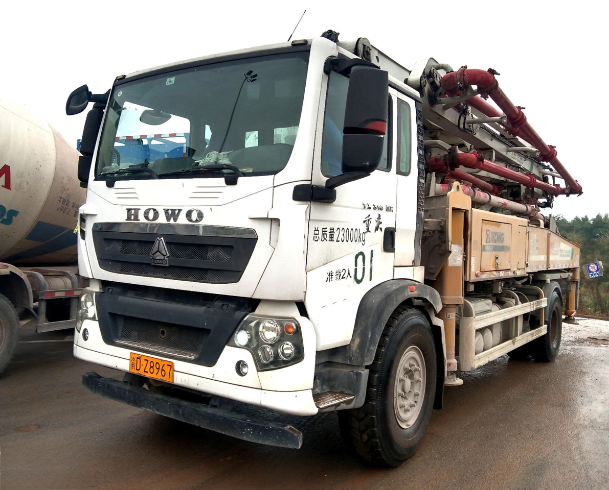 XCMG Official Concrete Machinery HB37V 37m Used Concrete Pump Truck With High Quality - Betona sūknis: foto 3 XCMG Official Concrete Machinery HB37V 37m Used Concrete Pump Truck With High Quality - Betona sūknis: foto 3
