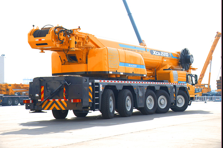 XCMG Official Crane Lifting XCA260 260 Ton All Terrain Crane With 92.6m Lifting Height - Visurgājējs celtnis: foto 3 XCMG Official Crane Lifting XCA260 260 Ton All Terrain Crane With 92.6m Lifting Height - Visurgājējs celtnis: foto 3