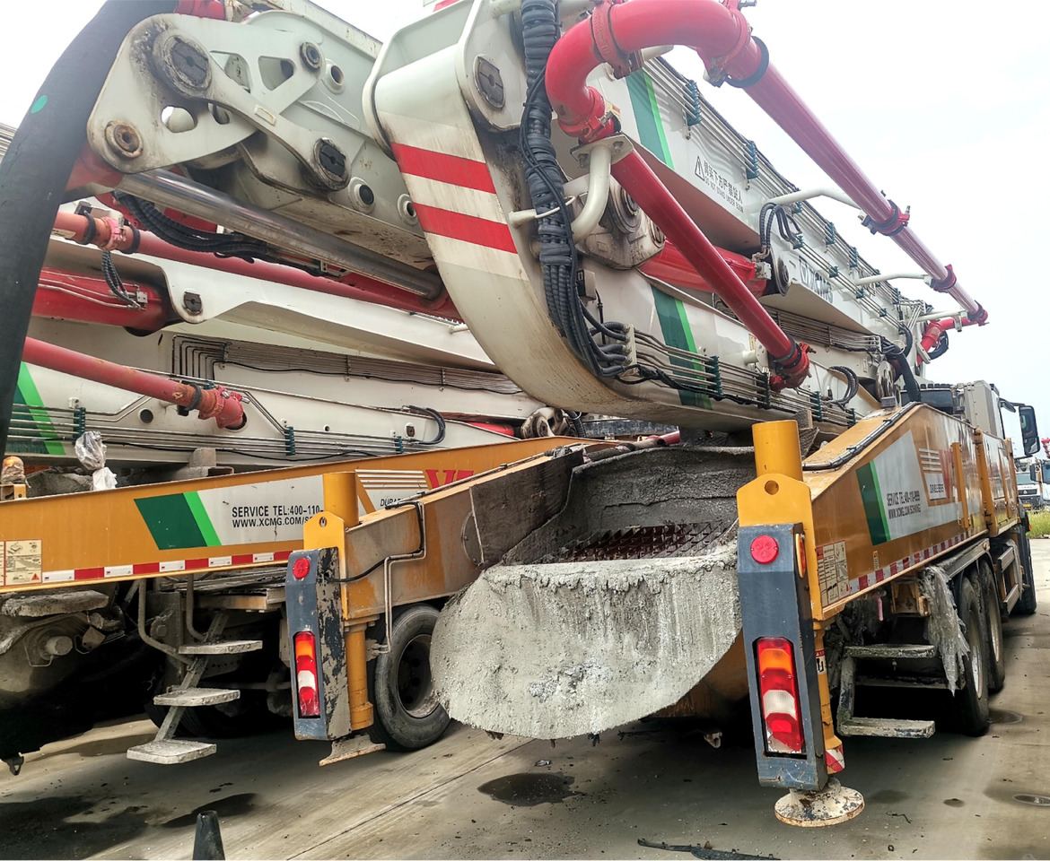 XCMG Official HB52V Used Mobile Concrete Pump 52m Truck Mounted Concrete Pump Price - Betona sūknis: foto 4 XCMG Official HB52V Used Mobile Concrete Pump 52m Truck Mounted Concrete Pump Price - Betona sūknis: foto 4