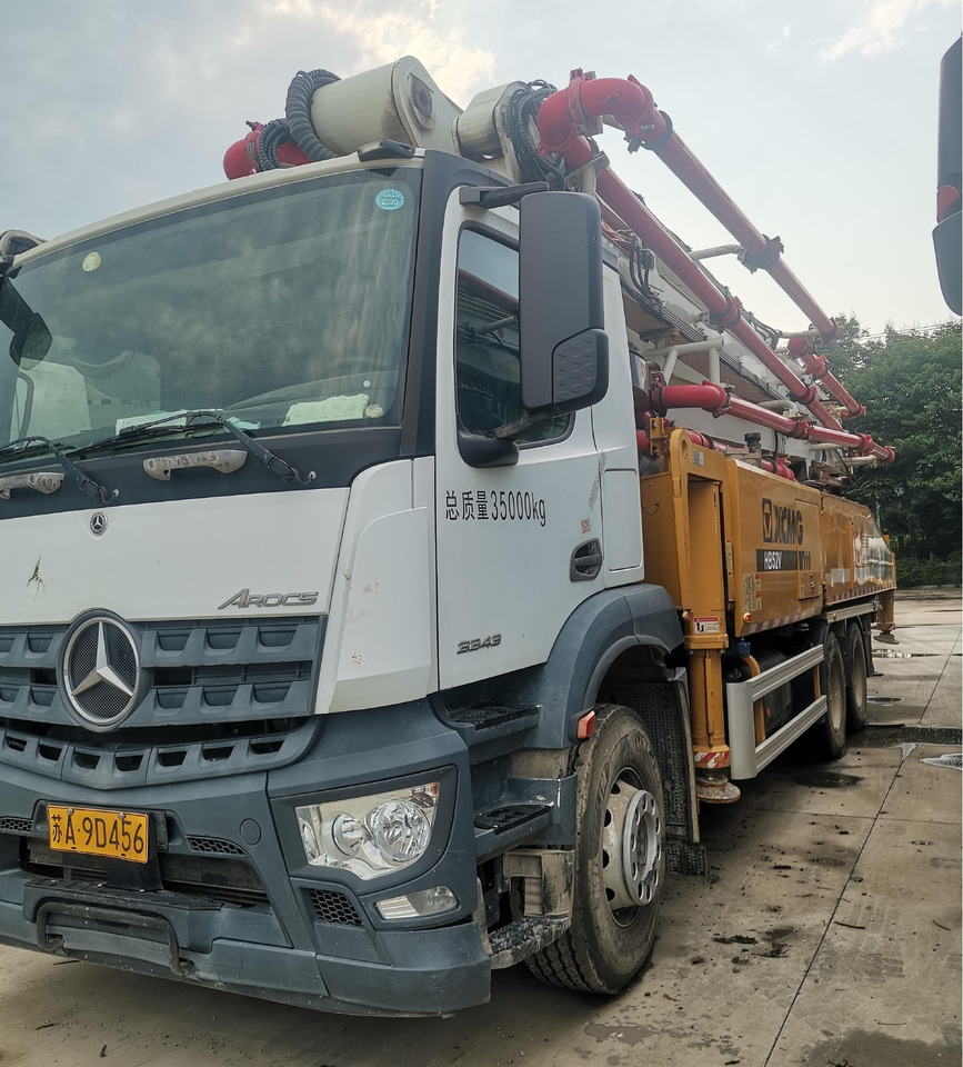XCMG Official HB52V Used Mobile Concrete Pump 52m Truck Mounted Concrete Pump Price - Betona sūknis: foto 3 XCMG Official HB52V Used Mobile Concrete Pump 52m Truck Mounted Concrete Pump Price - Betona sūknis: foto 3