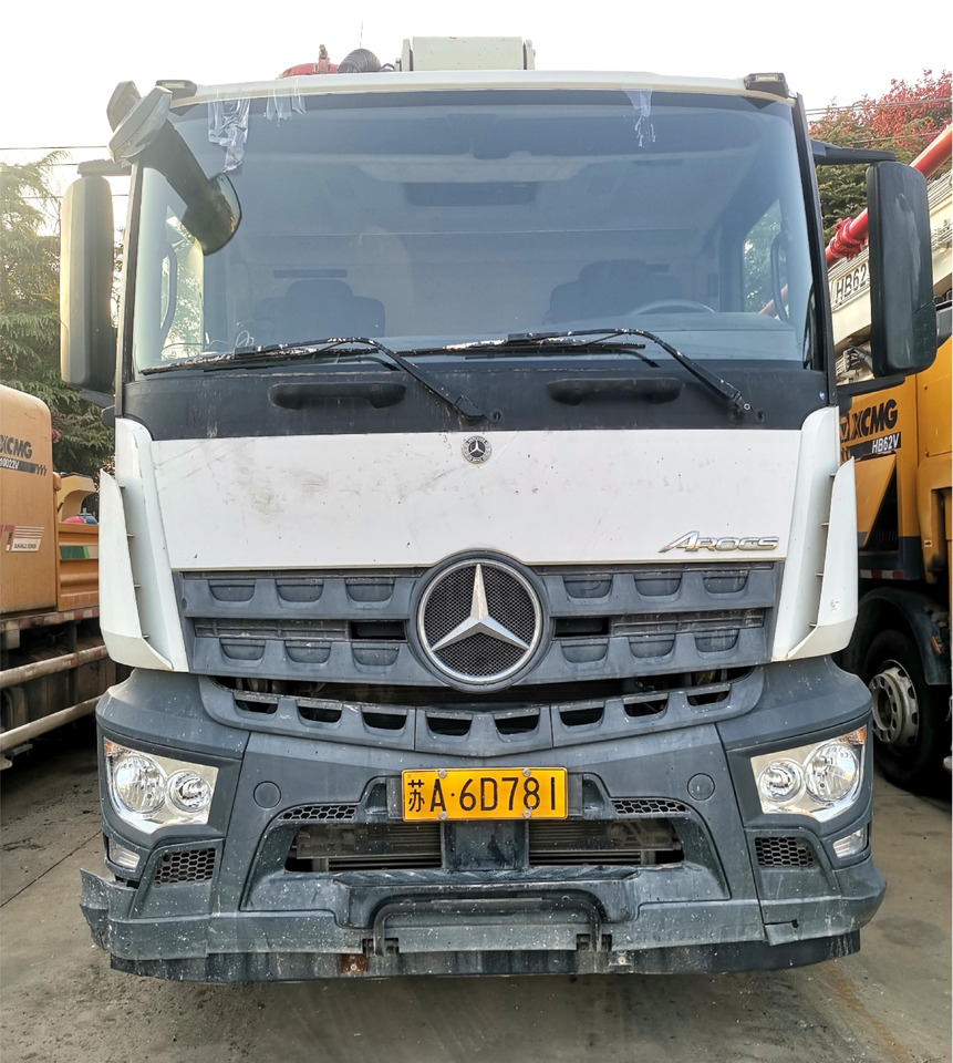 XCMG Official HB62V Second Hand Concrete Pump Truck 62m Truck-mounted Concrete Pump Price - Betona sūknis: foto 3 XCMG Official HB62V Second Hand Concrete Pump Truck 62m Truck-mounted Concrete Pump Price - Betona sūknis: foto 3