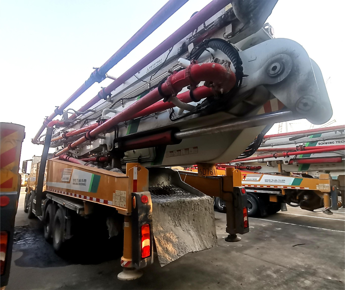 XCMG Official HB62V Second Hand Concrete Pump Truck 62m Truck-mounted Concrete Pump Price - Betona sūknis: foto 5 XCMG Official HB62V Second Hand Concrete Pump Truck 62m Truck-mounted Concrete Pump Price - Betona sūknis: foto 5