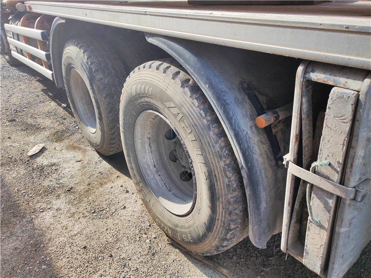 XCMG Official Hb60K 2016 Year Used 56m Truck-Mounted Concrete Pump Truck for Sale - Betona sūknis: foto 5 XCMG Official Hb60K 2016 Year Used 56m Truck-Mounted Concrete Pump Truck for Sale - Betona sūknis: foto 5