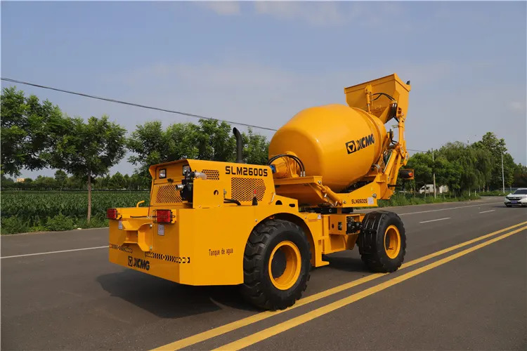 XCMG Official SLM2600S 2.6cbm Concrete Mixer Mobile Self Loading Concrete Mixer Truck - Betonvedējs: foto 5 XCMG Official SLM2600S 2.6cbm Concrete Mixer Mobile Self Loading Concrete Mixer Truck - Betonvedējs: foto 5