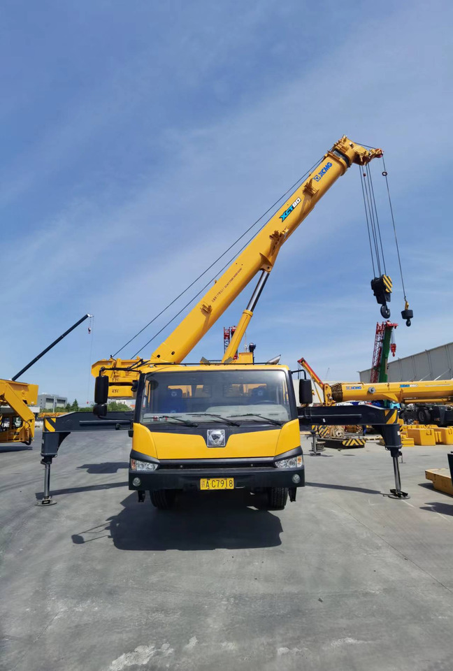 XCMG Official Second Hand QY50KA 50 Ton Hydraulic Truck Crane Price For Sale - Autoceltnis: foto 2 XCMG Official Second Hand QY50KA 50 Ton Hydraulic Truck Crane Price For Sale - Autoceltnis: foto 2