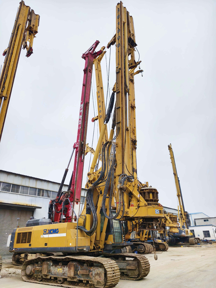 XCMG Official Second Hand Rotary Drill XR180D Used Borehole Drilling Rig Price - Urbšanas mašīna: foto 4 XCMG Official Second Hand Rotary Drill XR180D Used Borehole Drilling Rig Price - Urbšanas mašīna: foto 4