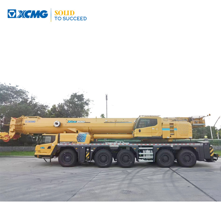 XCMG Official Used 200ton Truck Lifting Crane XCA200L8 Hydraulic Mobile Crane Price List - Visurgājējs celtnis: foto 1 XCMG Official Used 200ton Truck Lifting Crane XCA200L8 Hydraulic Mobile Crane Price List - Visurgājējs celtnis: foto 1