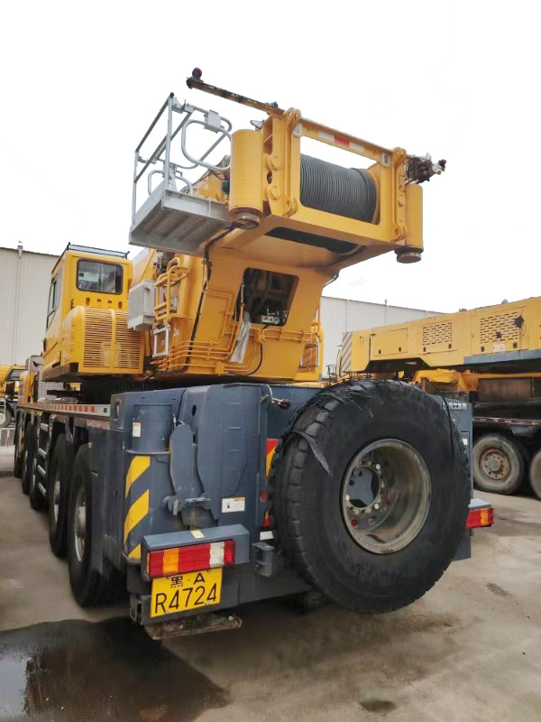 XCMG Official Used Knuckle Boom Truck Crane XCA260 260 Ton Hydraulic Engine Crane Price - Visurgājējs celtnis: foto 4 XCMG Official Used Knuckle Boom Truck Crane XCA260 260 Ton Hydraulic Engine Crane Price - Visurgājējs celtnis: foto 4
