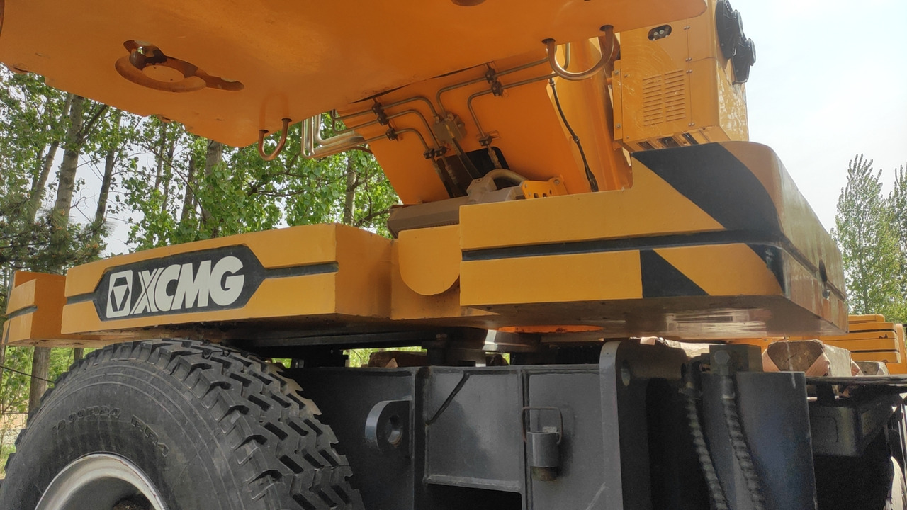 XCMG Official Used Mobile Crane QY80K5C 80 Ton Pickup Truck Crane - Autoceltnis: foto 5 XCMG Official Used Mobile Crane QY80K5C 80 Ton Pickup Truck Crane - Autoceltnis: foto 5