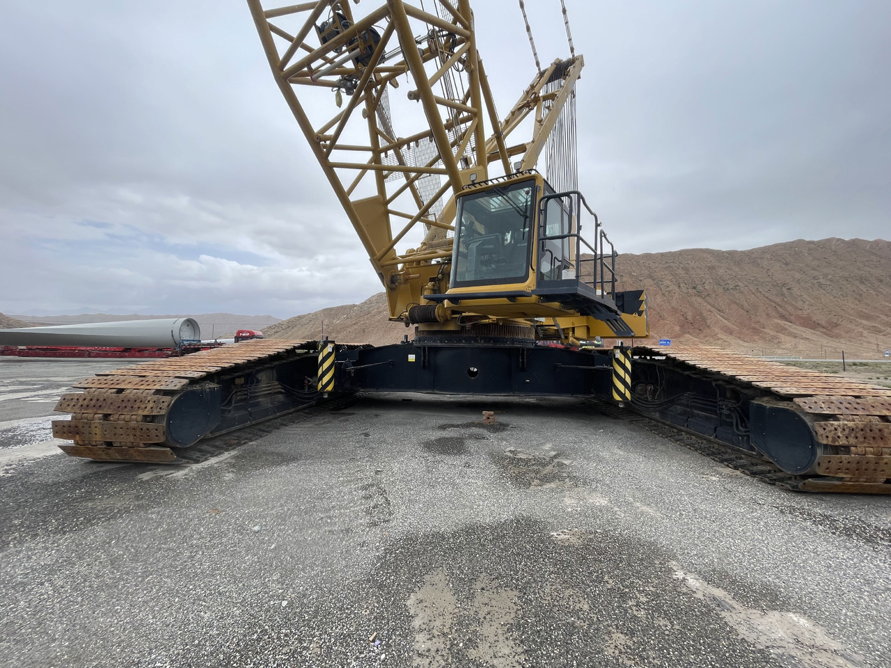 XCMG Official Used Telescopic Crawler Crane XGC11000A 1000 Ton Heavy Duty Lattice Boom Crawler Crane Sale - Kāpurķēžu celtnis: foto 2 XCMG Official Used Telescopic Crawler Crane XGC11000A 1000 Ton Heavy Duty Lattice Boom Crawler Crane Sale - Kāpurķēžu celtnis: foto 2