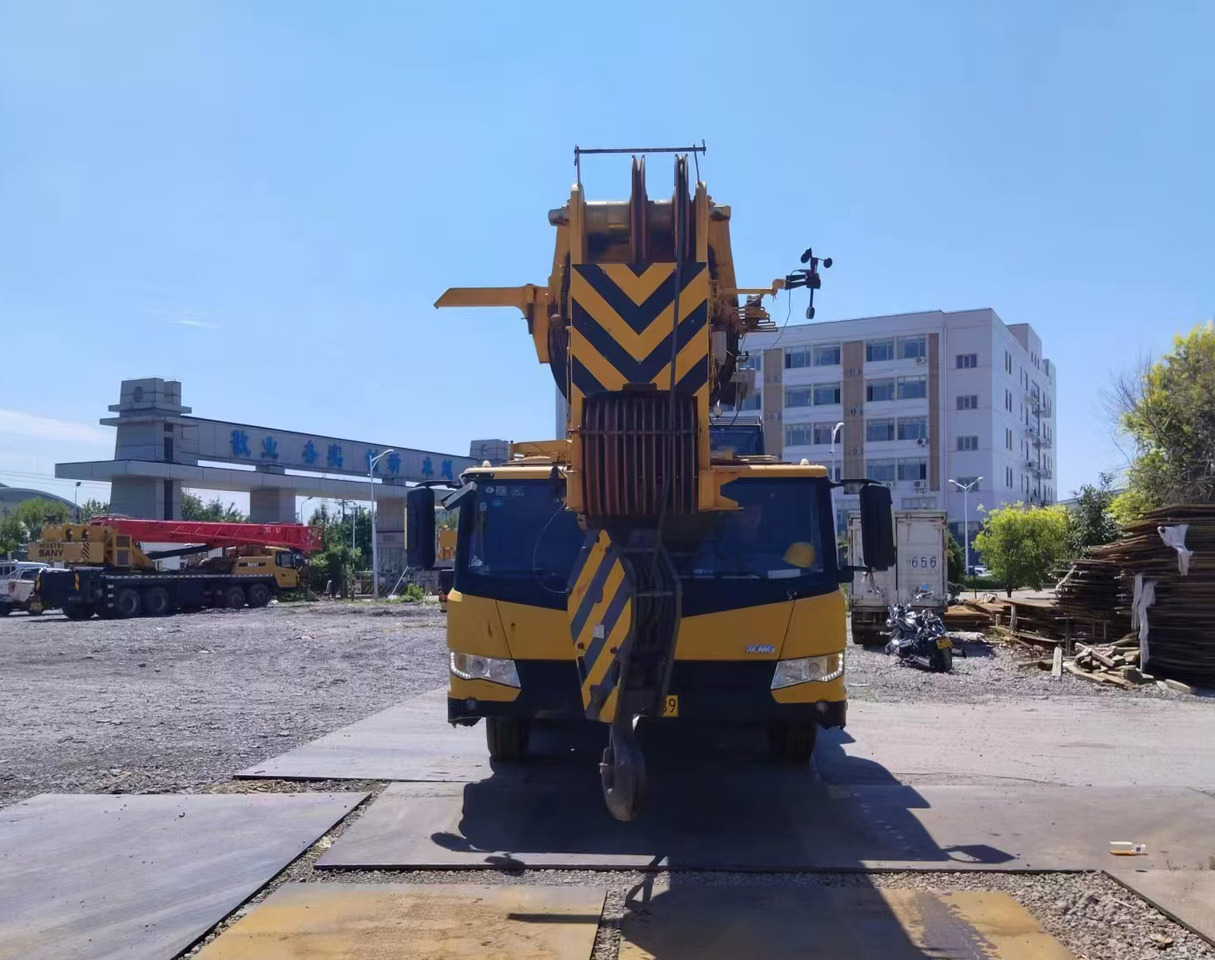 XCMG Official Used Truck Lifting Crane XCT110 100 Ton Mobile Crane Price List - Autoceltnis: foto 3 XCMG Official Used Truck Lifting Crane XCT110 100 Ton Mobile Crane Price List - Autoceltnis: foto 3