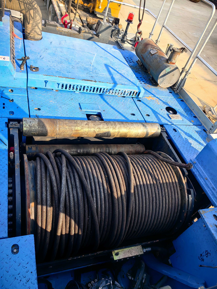 XCMG Official Used rotary drilling rig XR240E 80m Hydraulic Piling Rig Machine For Sale - Urbšanas mašīna: foto 3 XCMG Official Used rotary drilling rig XR240E 80m Hydraulic Piling Rig Machine For Sale - Urbšanas mašīna: foto 3