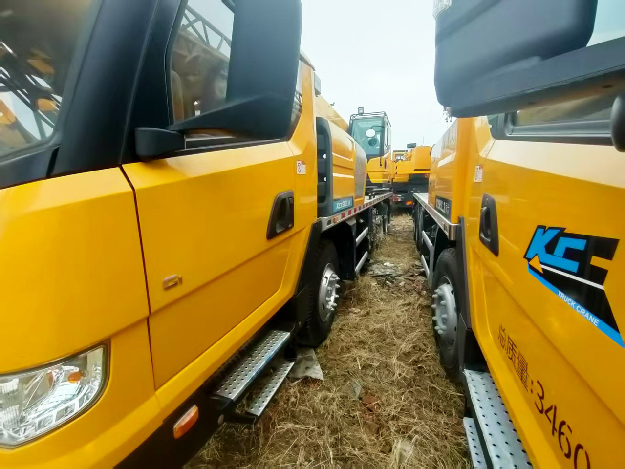 XCMG Official XCT30_M Used Hydraulic Arm Crane For Trucks With High Quality - Autoceltnis: foto 3 XCMG Official XCT30_M Used Hydraulic Arm Crane For Trucks With High Quality - Autoceltnis: foto 3