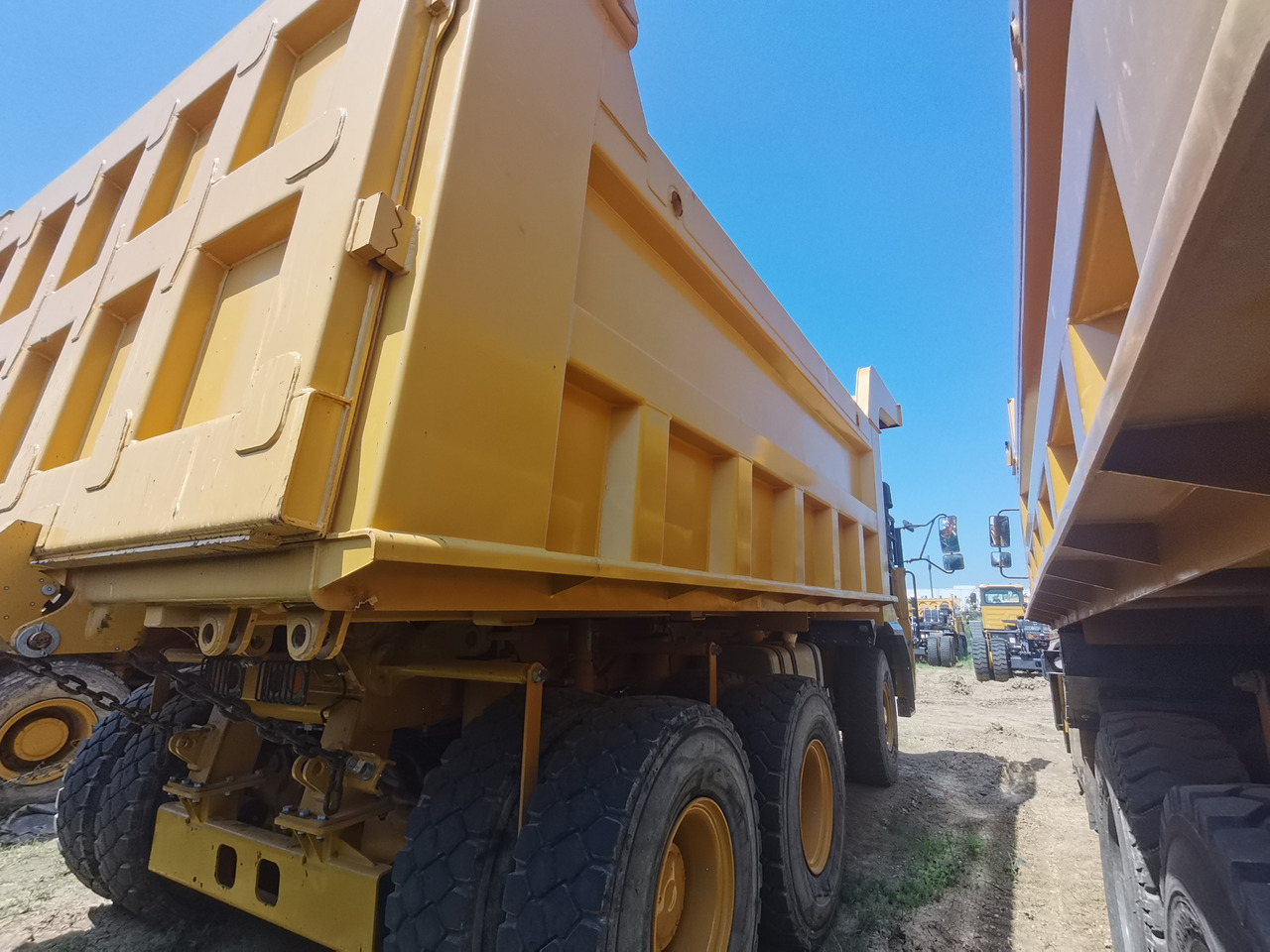 XCMG Official XDR80T 70 Ton Wheel Dumper Second Hand Chinese Tipper Truck Best Price - Bezceļu pašizgāzējs: foto 4 XCMG Official XDR80T 70 Ton Wheel Dumper Second Hand Chinese Tipper Truck Best Price - Bezceļu pašizgāzējs: foto 4