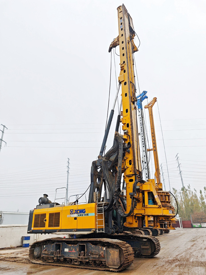 XCMG Official XR240E Rotary Drilling Rig Machine Used Diesel Hydraulic Drilling Rig Price - Urbšanas mašīna: foto 3 XCMG Official XR240E Rotary Drilling Rig Machine Used Diesel Hydraulic Drilling Rig Price - Urbšanas mašīna: foto 3