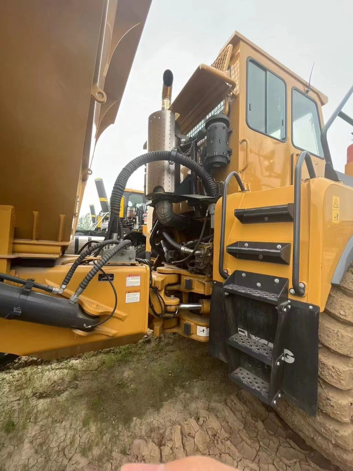 XCMG Official Xda40 2018 Year Used 40 Ton Second Hand Mining Dump Tipper Truck - Artikulētias pašizgāzējs: foto 4 XCMG Official Xda40 2018 Year Used 40 Ton Second Hand Mining Dump Tipper Truck - Artikulētias pašizgāzējs: foto 4