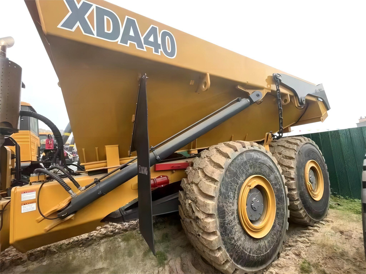 XCMG Official Xda40 40 Ton Second Hand Used Mining Dump Truck with Good Price - Artikulētias pašizgāzējs: foto 3 XCMG Official Xda40 40 Ton Second Hand Used Mining Dump Truck with Good Price - Artikulētias pašizgāzējs: foto 3