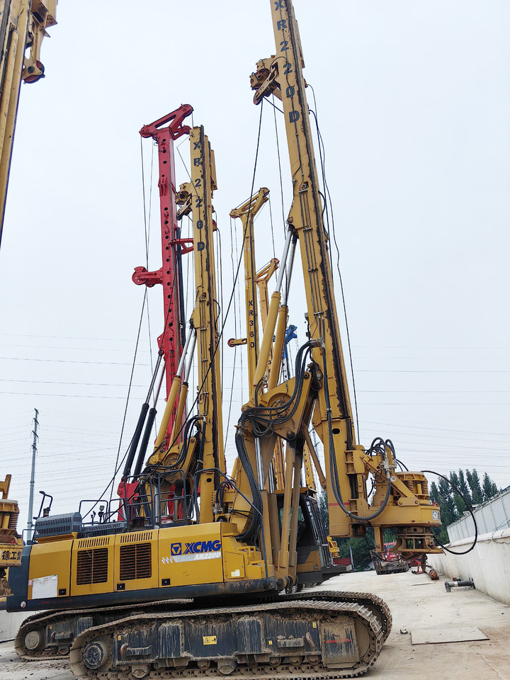 XCMG Offiical Used Rotary Drilling Rigs Drilling Machine XR220D Pile Drilling Rig For Sale - Urbšanas mašīna: foto 3 XCMG Offiical Used Rotary Drilling Rigs Drilling Machine XR220D Pile Drilling Rig For Sale - Urbšanas mašīna: foto 3