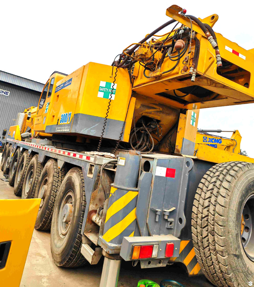 XCMG QAY300 300ton all terrain crane truck price - Visurgājējs celtnis: foto 4 XCMG QAY300 300ton all terrain crane truck price - Visurgājējs celtnis: foto 4