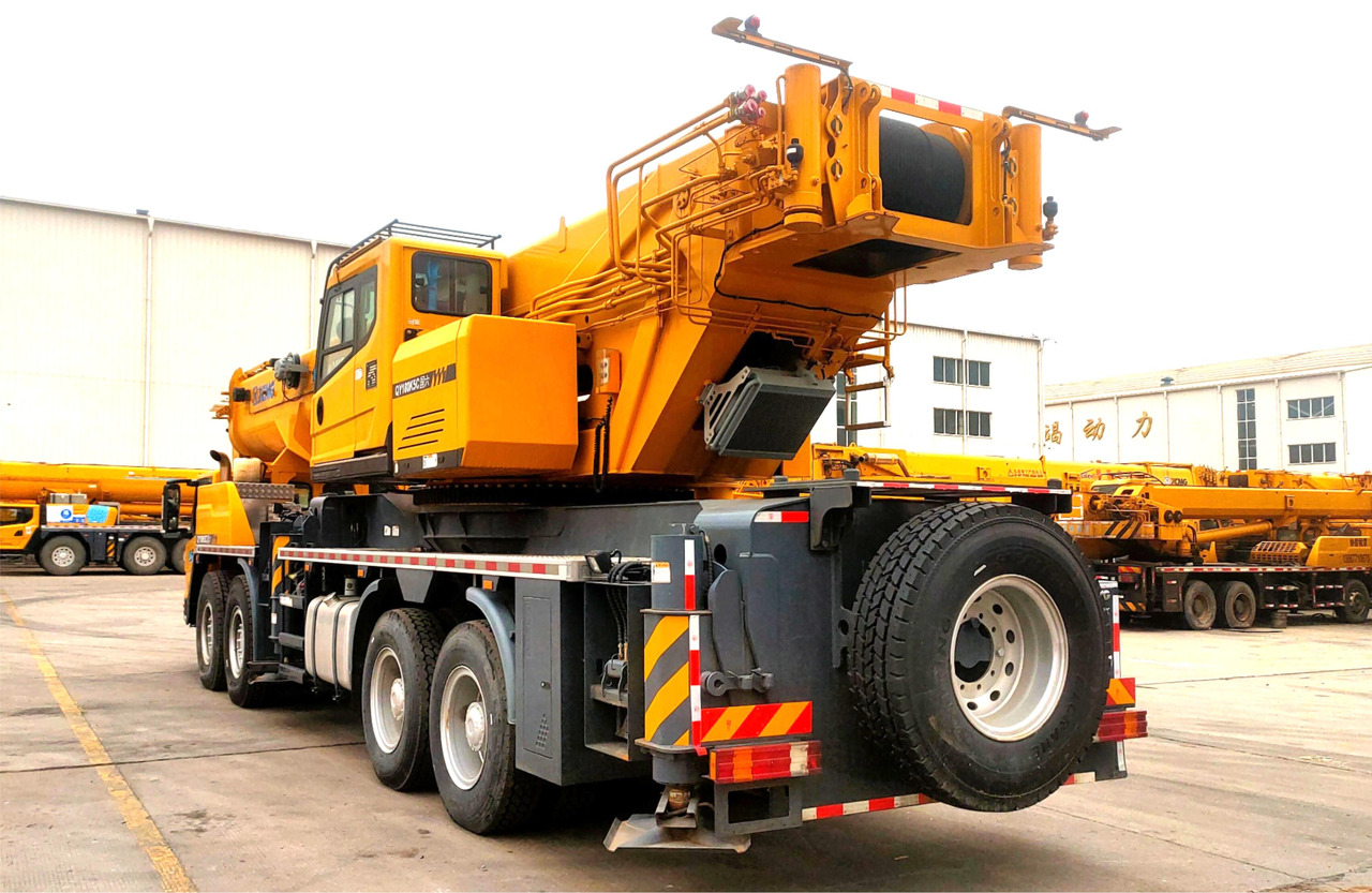 XCMG QY180K5C hydraulic telescopic boom diesel lift crane truck - Autoceltnis: foto 4 XCMG QY180K5C hydraulic telescopic boom diesel lift crane truck - Autoceltnis: foto 4