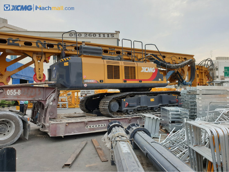 XCMG Retread Machine XR220D 220kn 50m Rotary Drilling Rig For Sale - Urbšanas mašīna: foto 3 XCMG Retread Machine XR220D 220kn 50m Rotary Drilling Rig For Sale - Urbšanas mašīna: foto 3