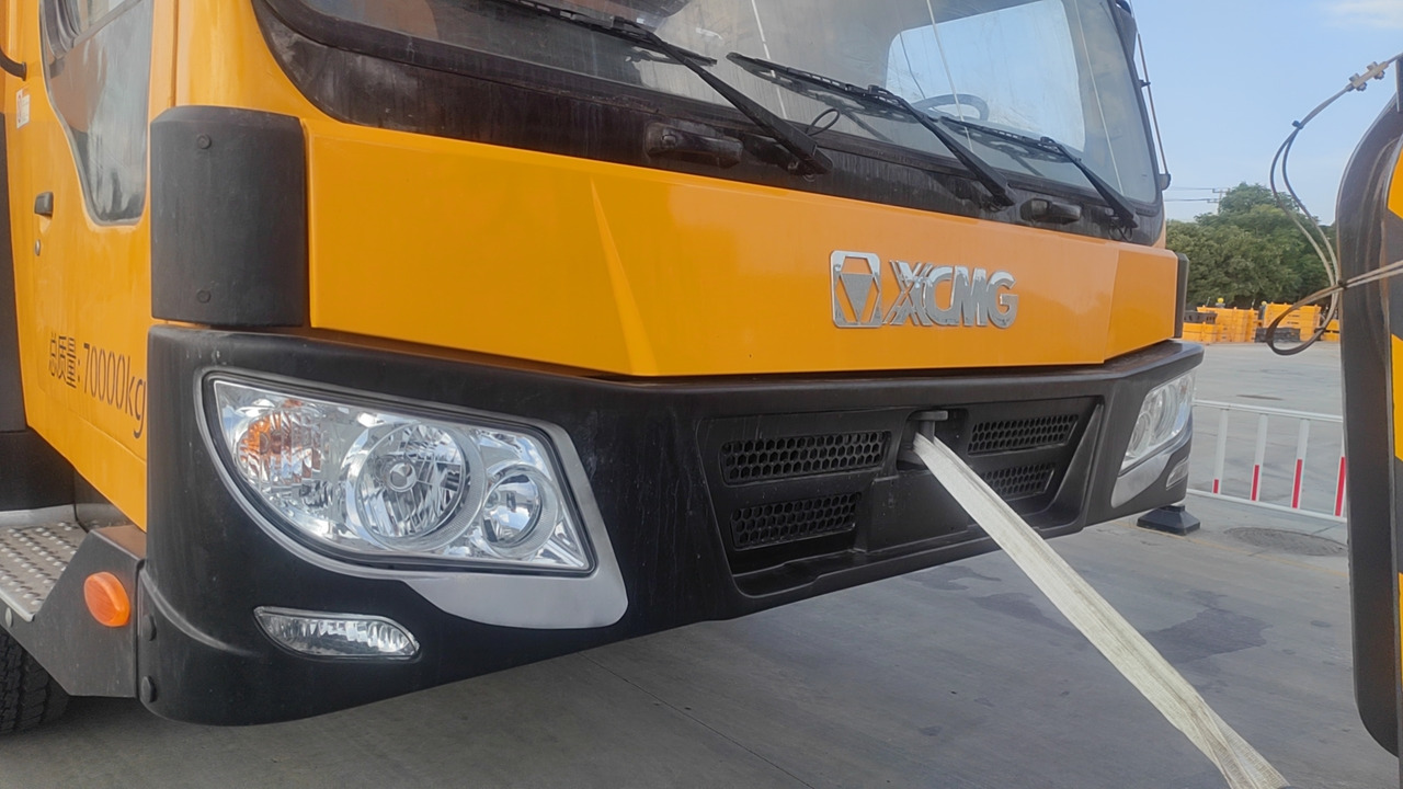 XCMG Truck crane Second Hand mobile hydraulic crane QAY160 Used - Autoceltnis: foto 4 XCMG Truck crane Second Hand mobile hydraulic crane QAY160 Used - Autoceltnis: foto 4