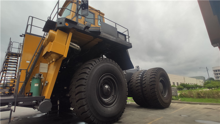 XCMG Used Mining Dump Truck Xde260 Used 4X2 electric Drive Rigid Dump Truck Price - Karjeru pašizgāzējs: foto 4 XCMG Used Mining Dump Truck Xde260 Used 4X2 electric Drive Rigid Dump Truck Price - Karjeru pašizgāzējs: foto 4