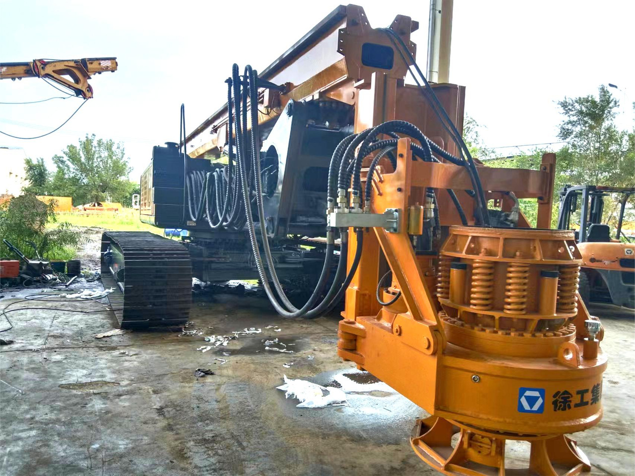 XCMG XCMG Officail XR220D used hydraulic rotary drilling rig for sale - Urbšanas mašīna: foto 2 XCMG XCMG Officail XR220D used hydraulic rotary drilling rig for sale - Urbšanas mašīna: foto 2